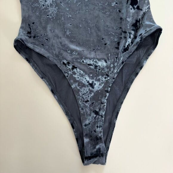 ASTR the Label Sapphire Blue Velvet Anette Bodysuit Women's Size Small 51121 - Picture 13 of 14